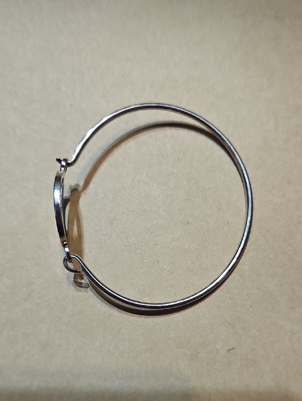Silver Tone Peace Sign Bracelet - Picture 3 of 5